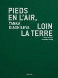 Pieds en l'air, loin la terre
